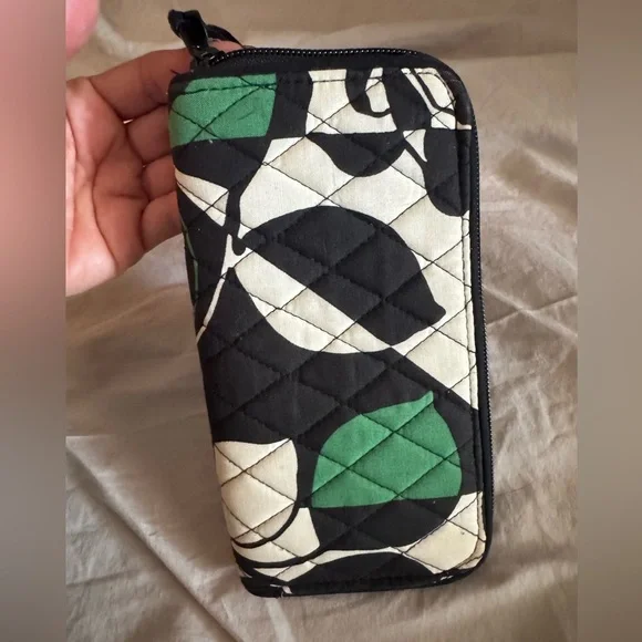 Vera Bradley Floral Quilted Green and White Wallet - Picture 3 of 8